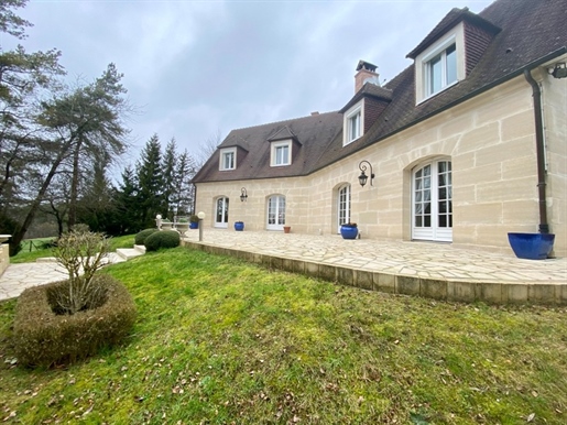 Dpt Oise (60), à vendre Troissereux maison P7 de 296 m² - Terrain de 6 000,00 m²