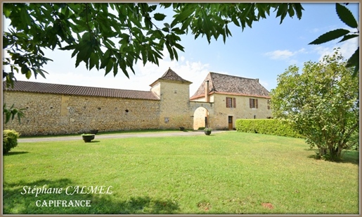 Dpt Dordogne (24), zu verkaufen in der Nähe von Lalinde - Bauernhaus aus Stein von 319 m² - 2 Gîtes