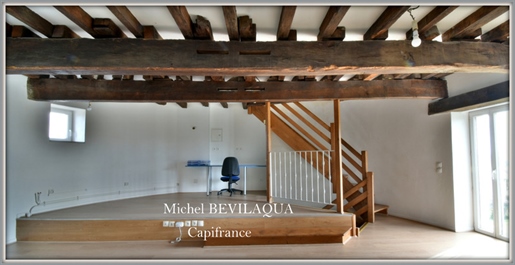 Dpt Nièvre (58), Coulanges Les Nevers ancien moulin à vent, 253 m² sur une parcelle de 1700 m²