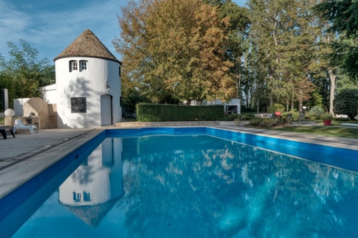 Dpt Yvelines (78), for sale Garancieres single-storey villa, P7 of 227.09 m² - Land of 9,327.00 m² -