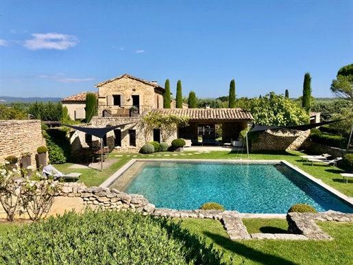 Dpt Vaucluse (84), for sale Oppede exceptional 18th century property of almost 465 m2 surrounded by