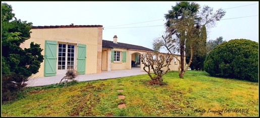 Dpt Deux Sèvres (79), for sale near Niort house with Ground Store amenities