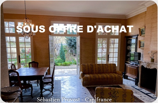 Dpt Gironde (33), for sale Libourne town house P10 of 341 m² - Land of 423.00 m² - Garage 120m2 - En