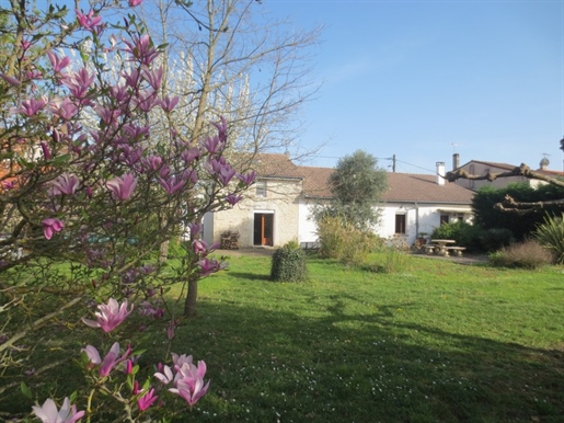 Dpt Lot et Garonne (47), for sale Aiguillon house 1 hour from Bordeaux, 3 hours from Paris