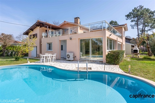 Dpt Gironde (33), te koop Andernos Les Bains, huis van 195m² 30kms van de luchthaven van Mérignac