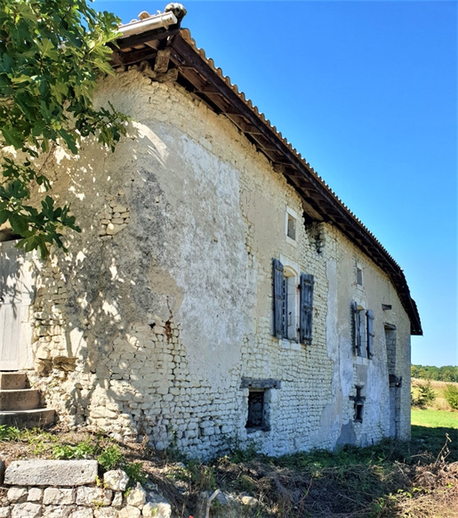 Dpt Charente (16), cerca de Barbezieux granero grande y terreno en venta