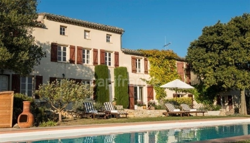 Dpt Aude (11), en venta cerca de Carcassonne propiedad P12 de 809 m² 90 hectáreas