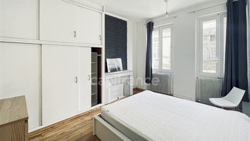Dpt Gironde (33), à vendre Bordeaux, appartement T2 de 48,13m² au 1er étage, avec cave, dans immeubl