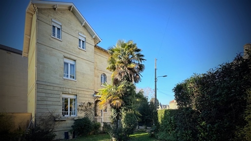 Bordeaux Caudéran, maison 9 pièces de 200 m² avec garage sur terrain de 380 m²