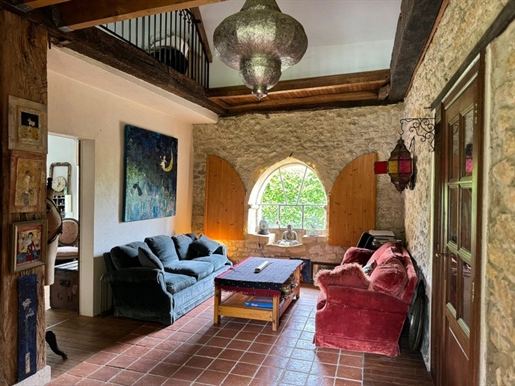 Dpt Dordogne (24), for sale Lalinde house P10 of 231 m² - Land of 10,854.00 m²