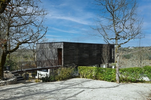 For sale Cahors architect-designed house 5 rooms of 135 m² - 3 bedrooms - Land of 2822 m²