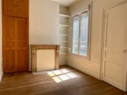 Dpt Marne (51), for sale Reims apartment T2 of 66.5 m², a balcony facing south-west, an attic