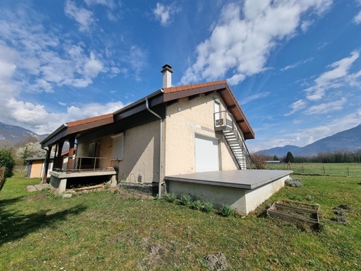 Dpt Savoie (73), à vendre Gilly Sur Isere maison P4 de 191 m² - Terrain de 2 000,00 m² - Plain pied