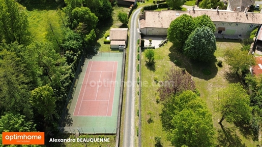 Logis Du 19 Eme 5 bedrooms / indoor swimming pool / tennis court and fitted outbuilding