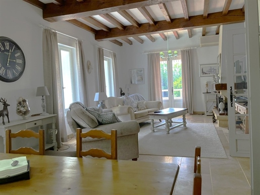 Drop dead gorgeous, renovated 4 bedroom / 4 shower room country house with gite potential in haven o