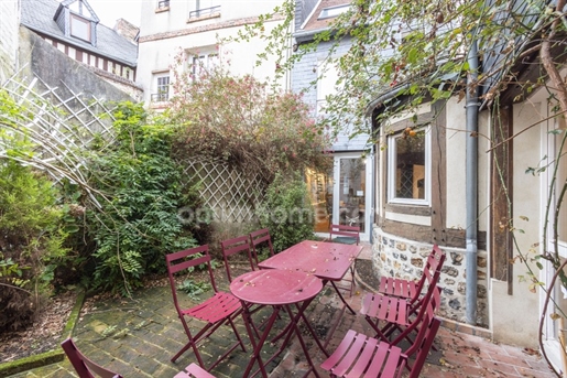 Honfleur Place Sainte Catherine - Maison de ville avec jardinet/terrasse et dépendance - 132 m2 - 3/
