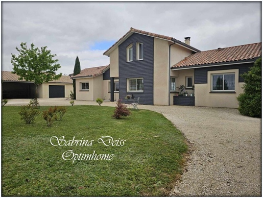 Elegant Property with Stunning Views in Monbazillac