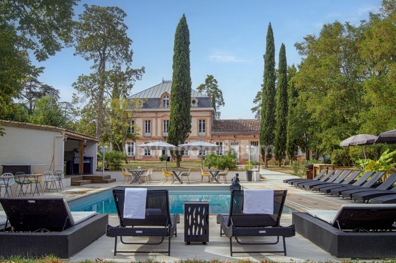 Toulouse Sud-Est - Chateau XVIIIe Renove- 680 m² - Parc 14000 m² ...