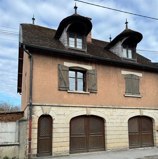 Lac Du Der Area - House Of Character, 4 Bedrooms And 2 Garages