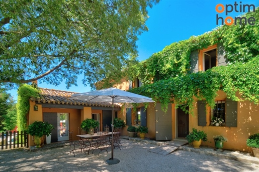 Aix-En-Provence - Superb Mas Provençal T7 from the 18th Century of 275 m² completely renovated, on 6