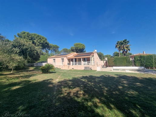 A vendre entre Nîmes et Montpellier: Villa 7 Pièces avec piscine et dépendance sur grande parcelle p