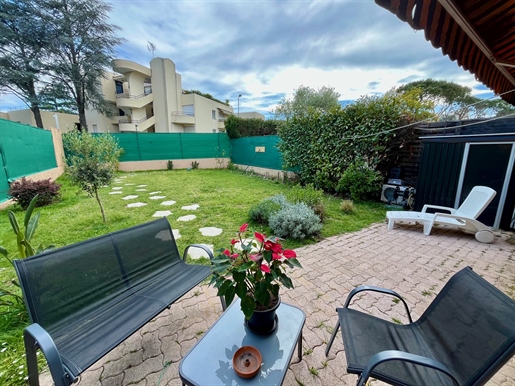 Villeneuve Loubet - Charming 2-room apartment on the ground floor with independent entrance