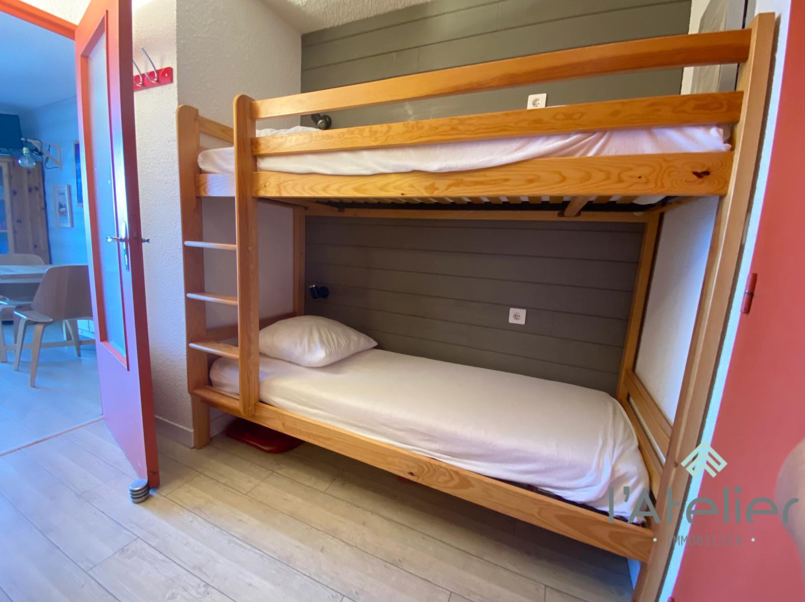 'Escape' studio cabin at the foot of the slopes