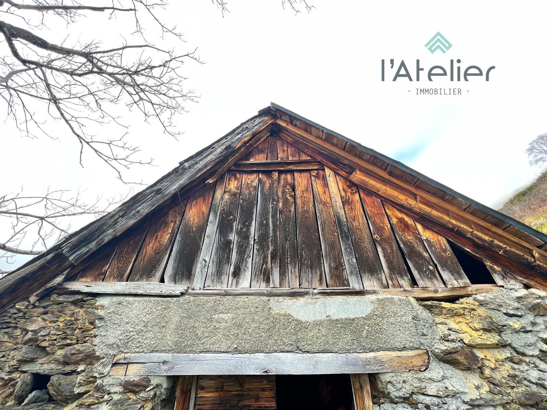 'L'enchanteresse' Barn to renovate Exclusivity signed L'Atelier