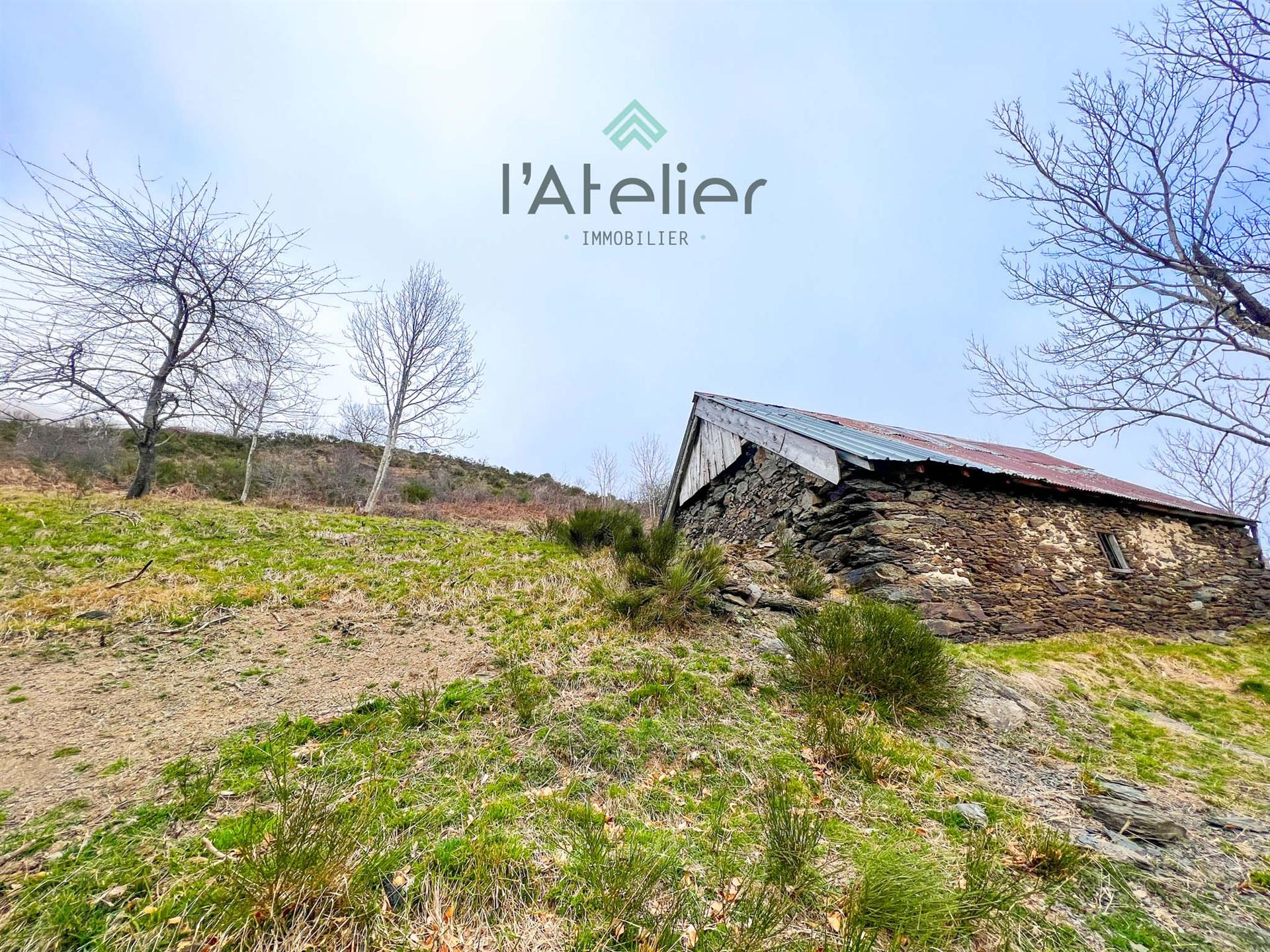 'L'enchanteresse' Barn to renovate Exclusivity signed L'Atelier