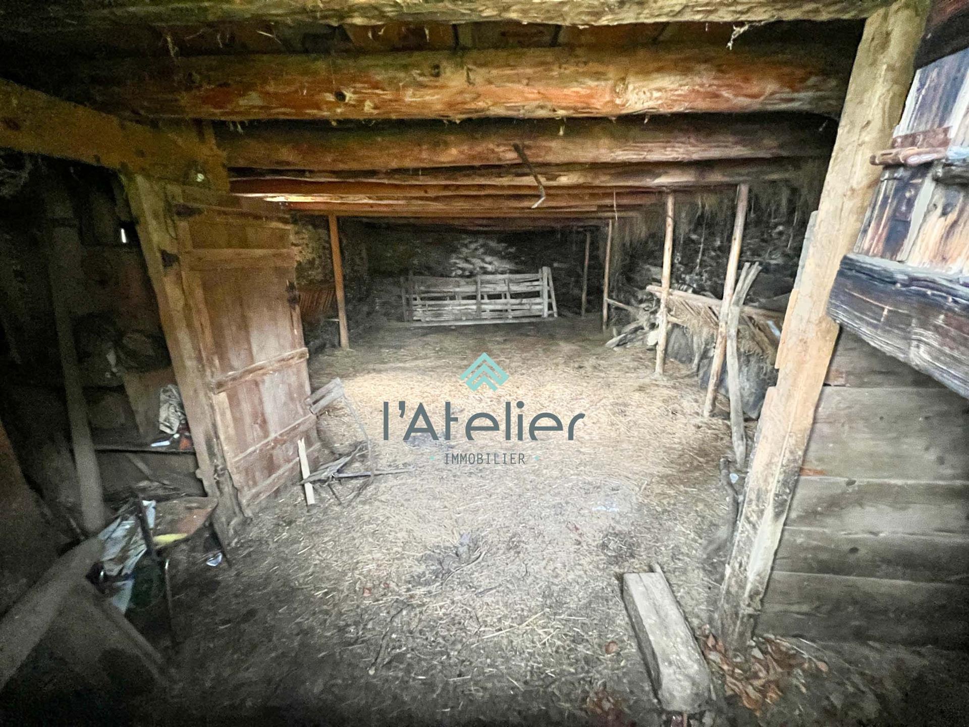 'L'enchanteresse' Barn to renovate Exclusivity signed L'Atelier
