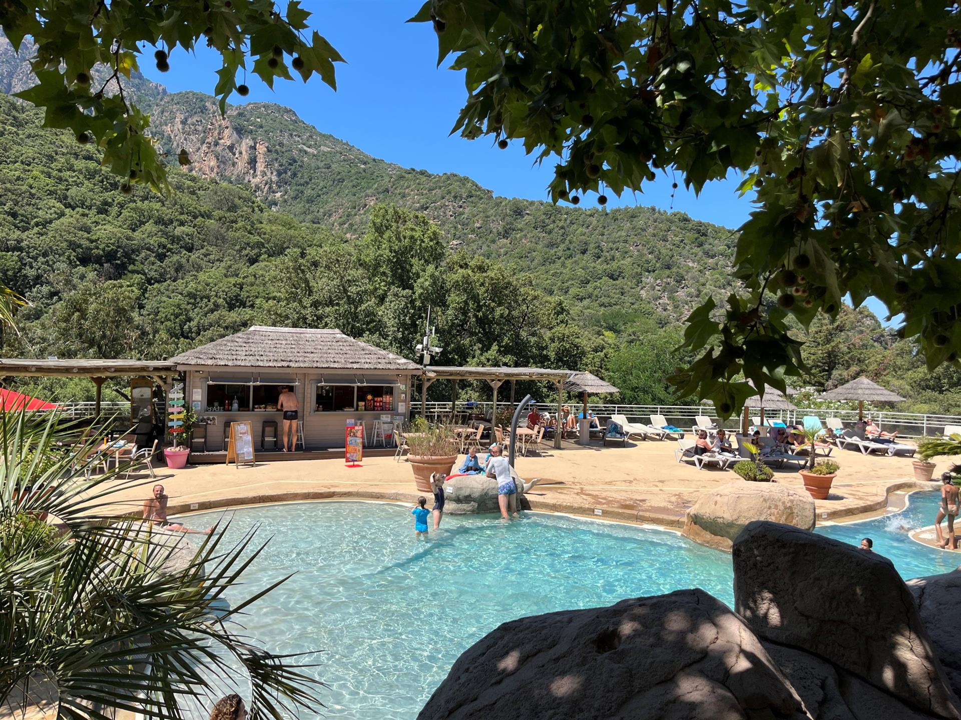 Walls and Funds, Open Air Hotel Corsica West Coast