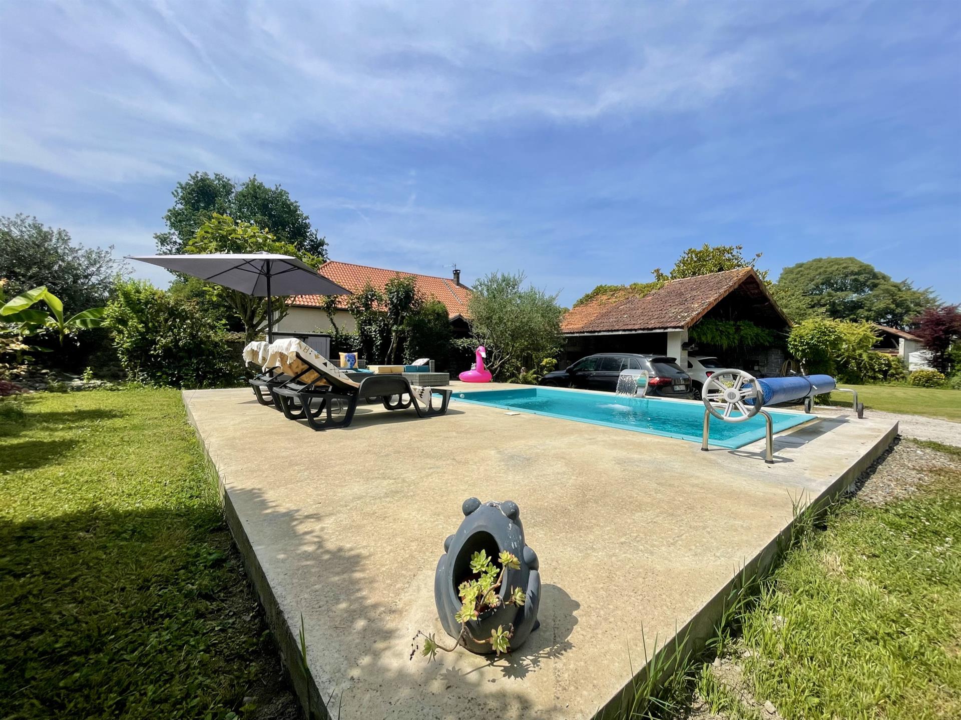 Beautiful house of 205.48 m2 in Camalès