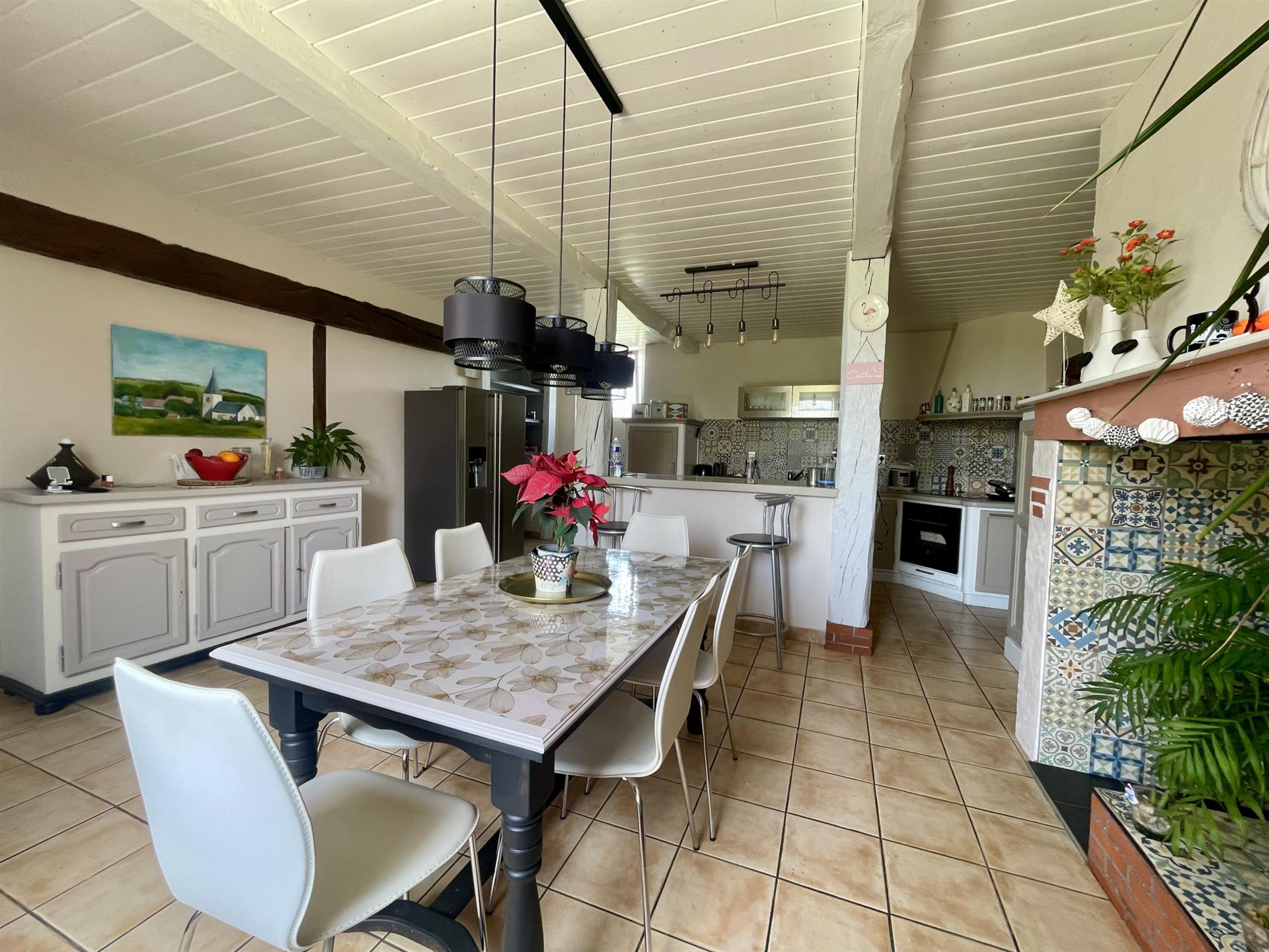 Beautiful house of 205.48 m2 in Camalès