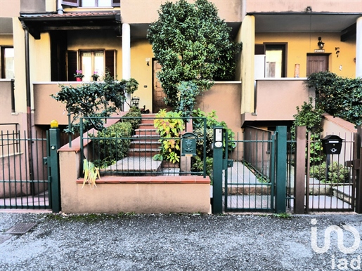 Dom wolnostojący / Willa na sprzedaż 164 m² - 3 sypialnie - Garbagnate Milanese