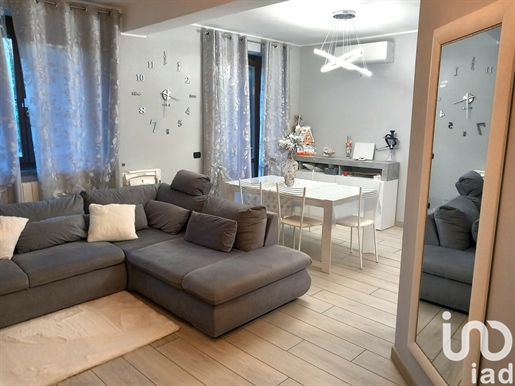 Sprzedam Apartament 115 m² - 2 Sypialnie - Limbiate