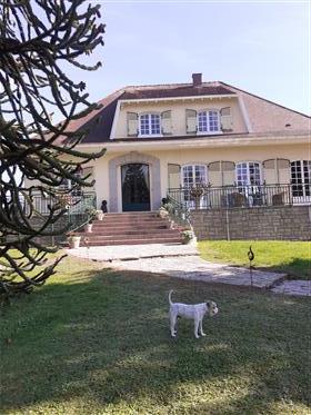 Magnificent bourgois style house rochechouart