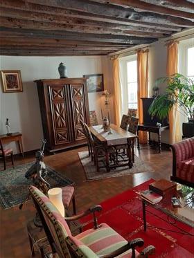 Sällsynt och charmig-försäljning av en en 106 m2 lägenhet i Marais i Paris