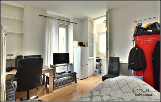 Dpt Pyrénées Atlantiques (64), en venta Pau centro, apartamento T1 de 21 m²
