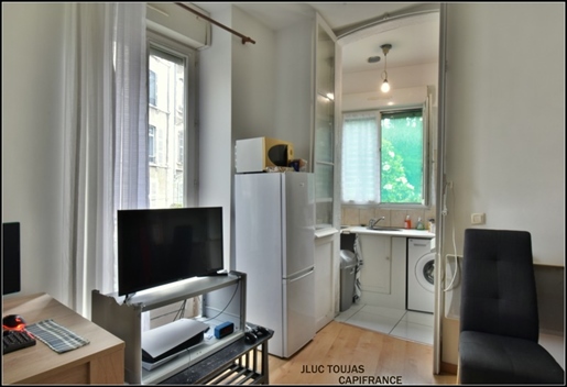 Dpt Pyrénées Atlantiques (64), en venta Pau centro, apartamento T1 de 21 m²