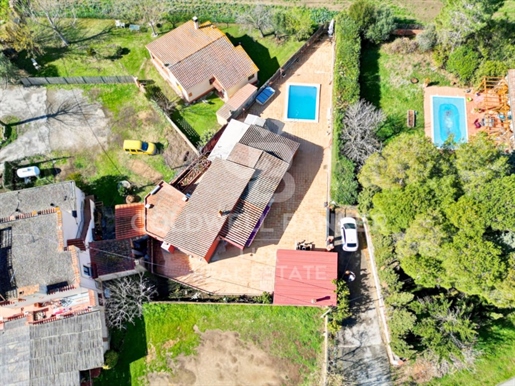 Haus mit Garten in Garriguella, einem ruhigen Dorf im Alt Empordà