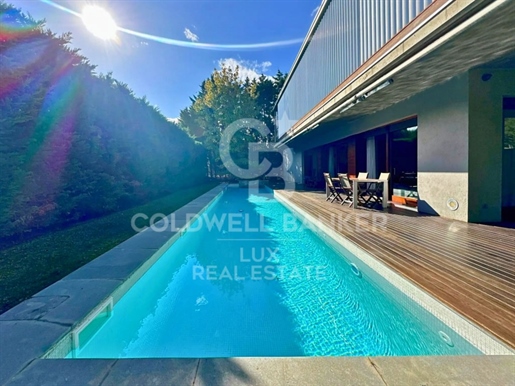 Luxury house with pool in the city centre of Figueres, Alt Empordà