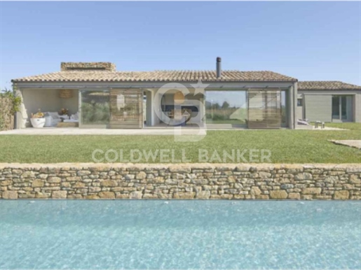 Neue Luxusvilla mit Pool in Vulpellac, Baix Empordà