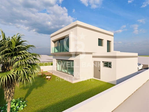 High-End property to build in Empuriabrava, Spain