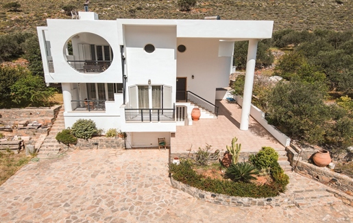 232417 - Dom wolnostojący na sprzedaż w Ierapetra, 188 m², 430 000 €