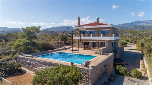 941513 - Villa For sale, Agios Nikolaos, 186 sq.m., €800.000