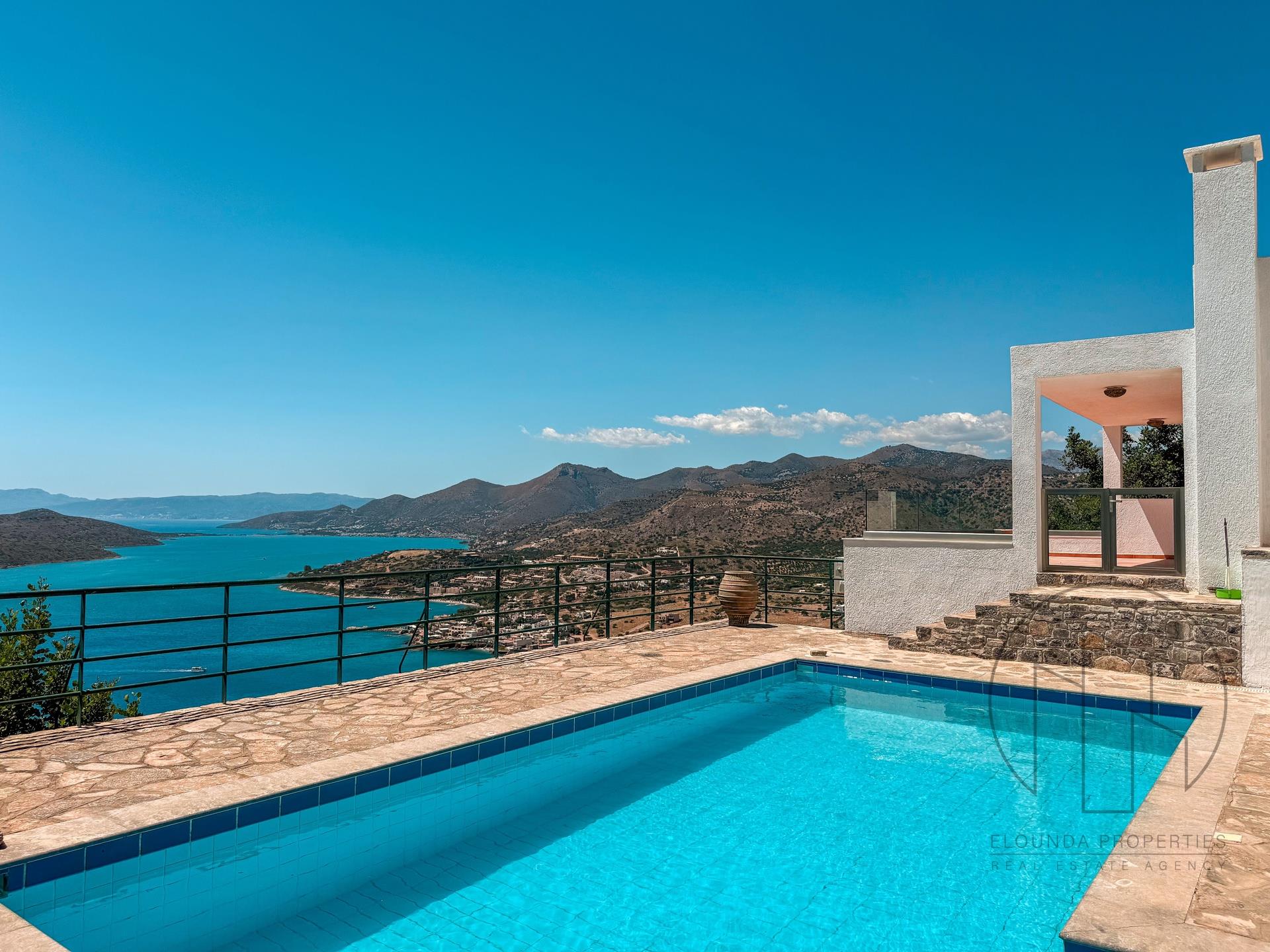 - Villa For sale, Agios Nikolaos, 150 sq.m., €1.500.000