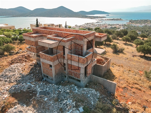 392110 - Villa à vendre à Agios Nikolaos, 300 m², €600,000