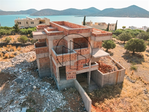 392110 - Verkoop Villa Agios Nikolaos, 300 m², € 600.000