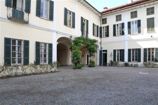 Charmant palais historique à Sizzano