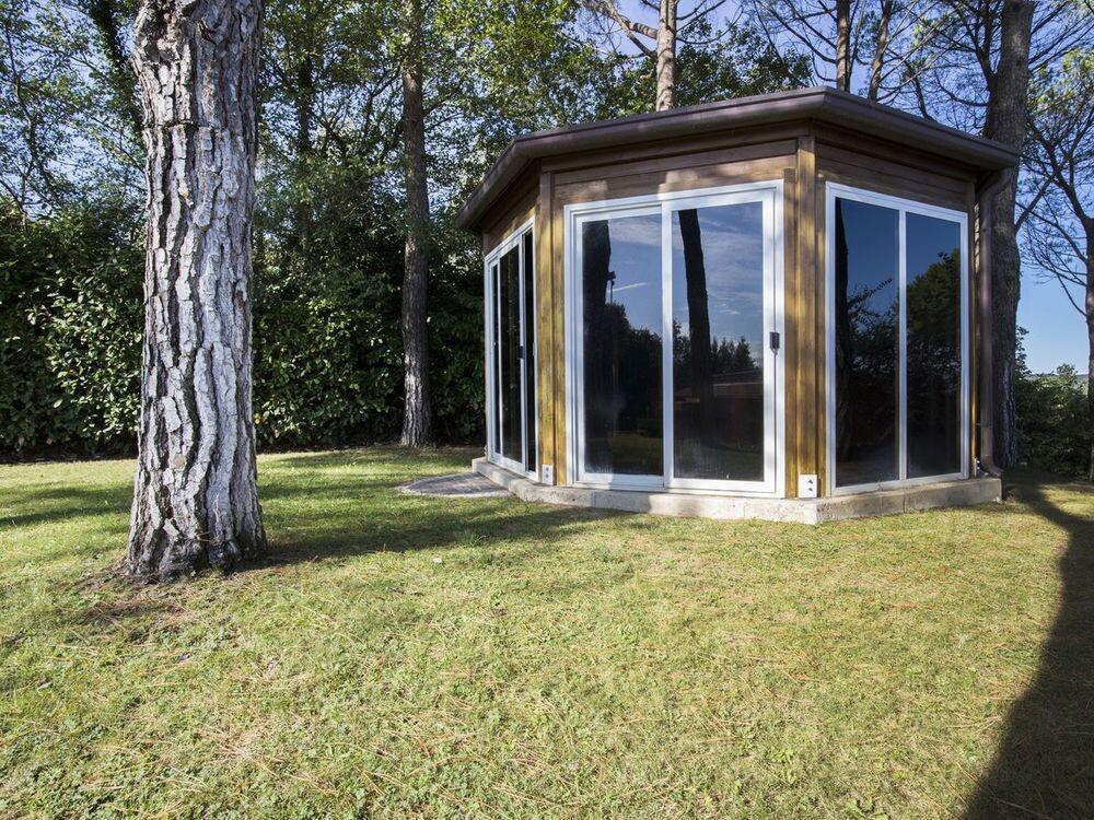 Purchase: House (52100)